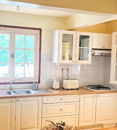 La Kazadette Guest House Lamentin Екстериор снимка